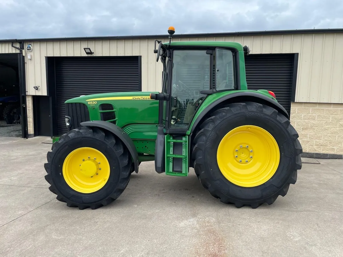 2009 JOHN DEERE 6530 Premium - Image 2