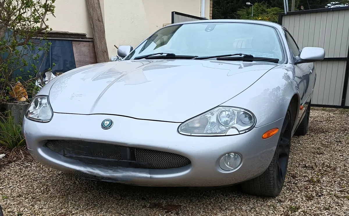 Jaguar XK8 2003 - Image 2
