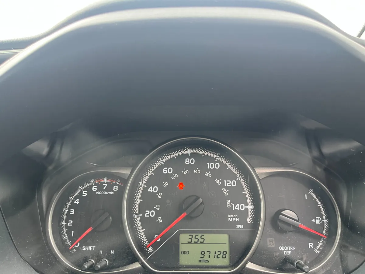 TOYOTA YARIS , 2014(142), 1.0, NEW NCT 08/2026 - Image 4