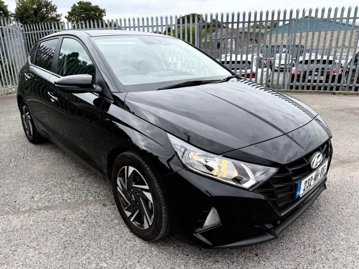 Hyundai i20 1.2i Deluxe Plus  just In low Kms - Image 1