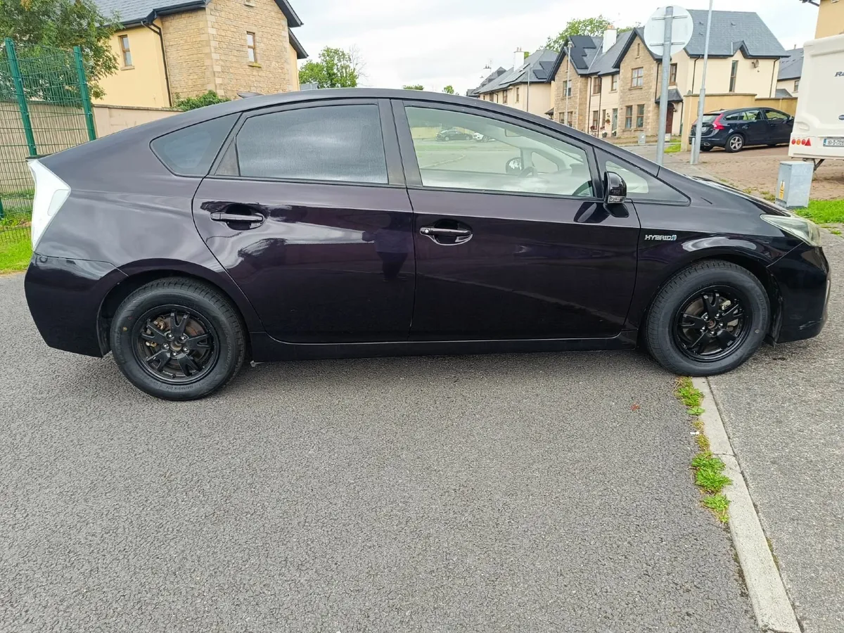 Toyota Prius 2014 - Image 3