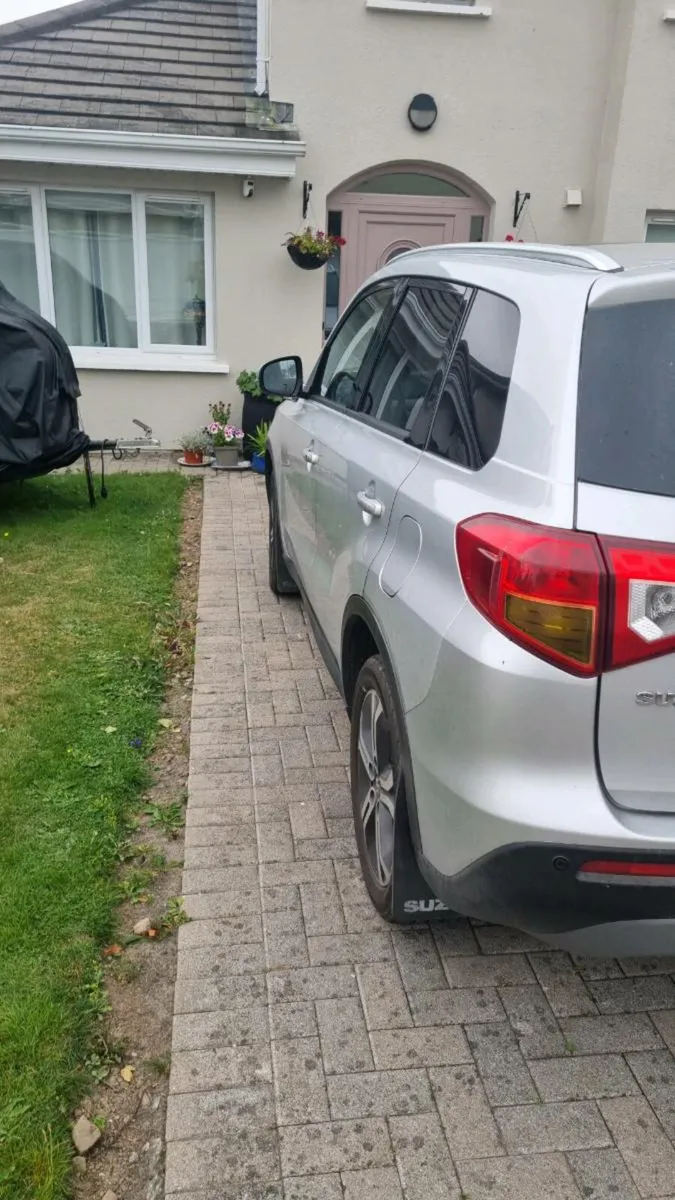 Suzuki vitara automatic Allgrip 4x4. - Image 3