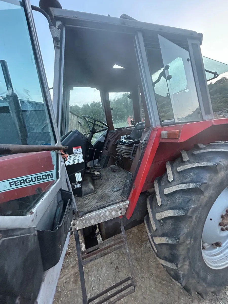 Massey 690 - Image 2