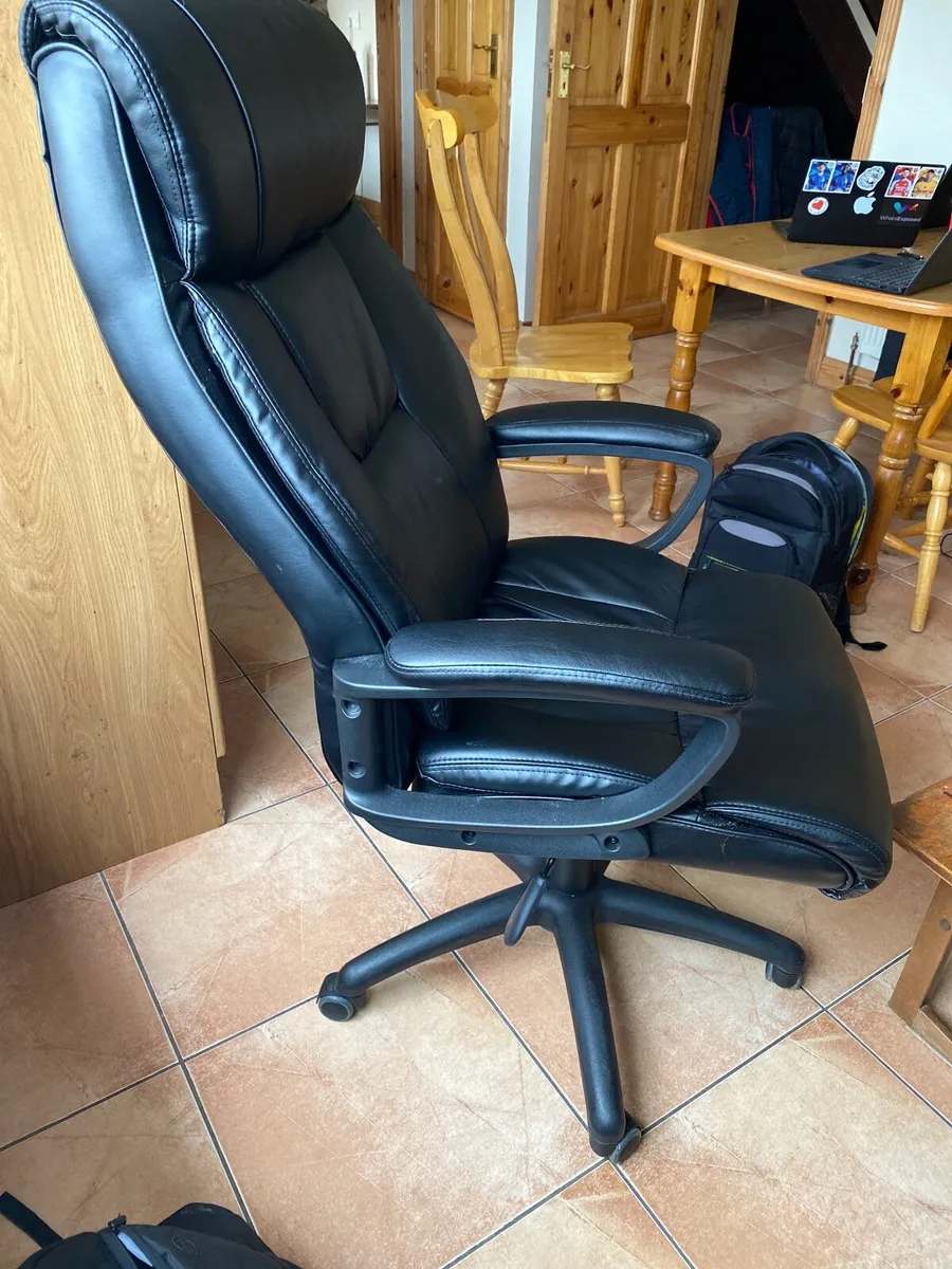 Office chair - Image 2