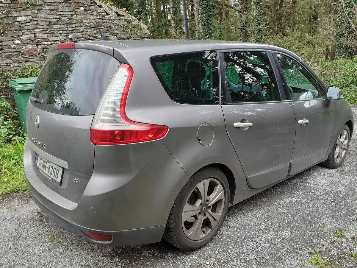Renault Grand Scenic 2011 - Image 2