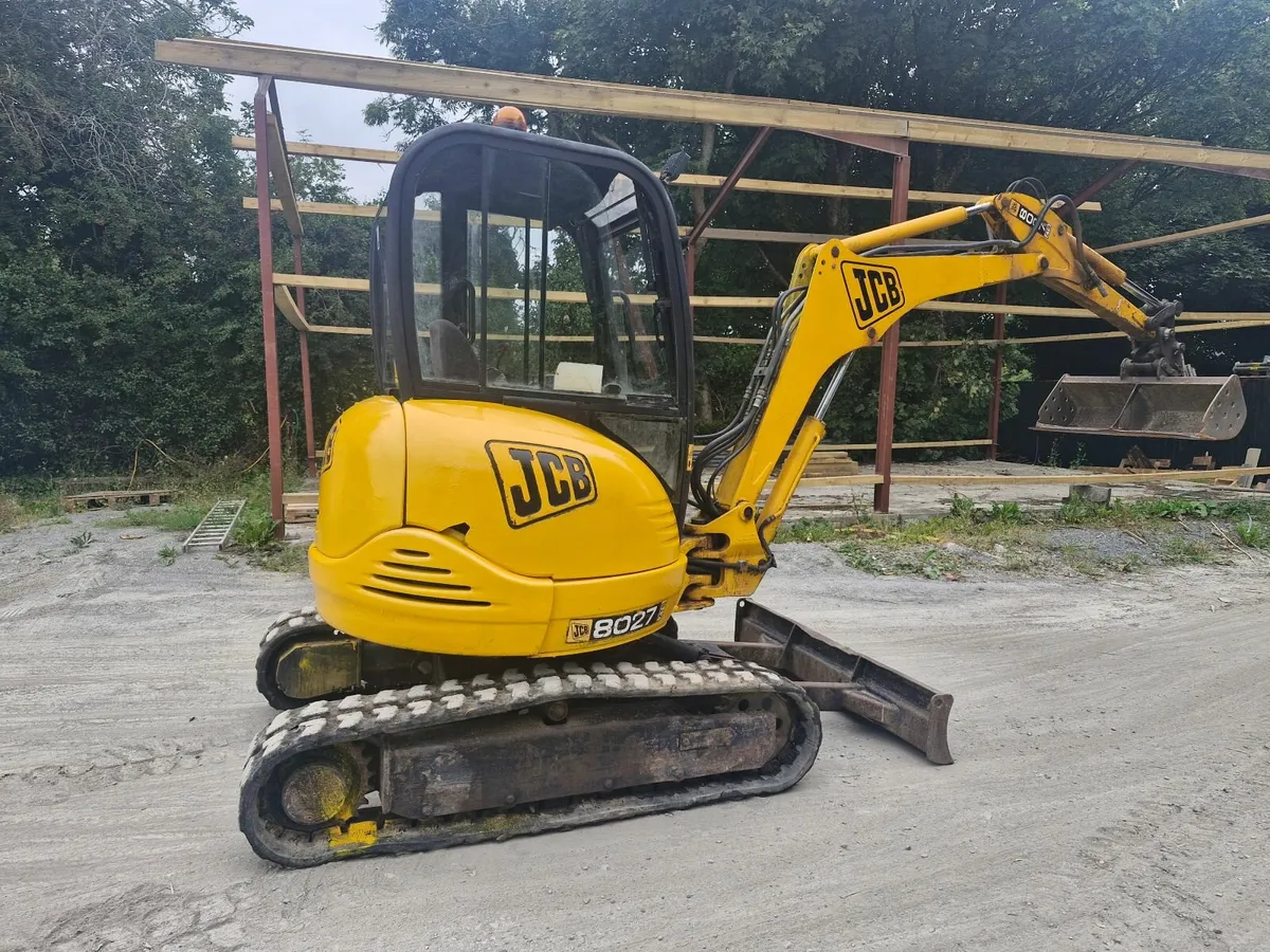 2002 JCB Mini Excavator - Image 1