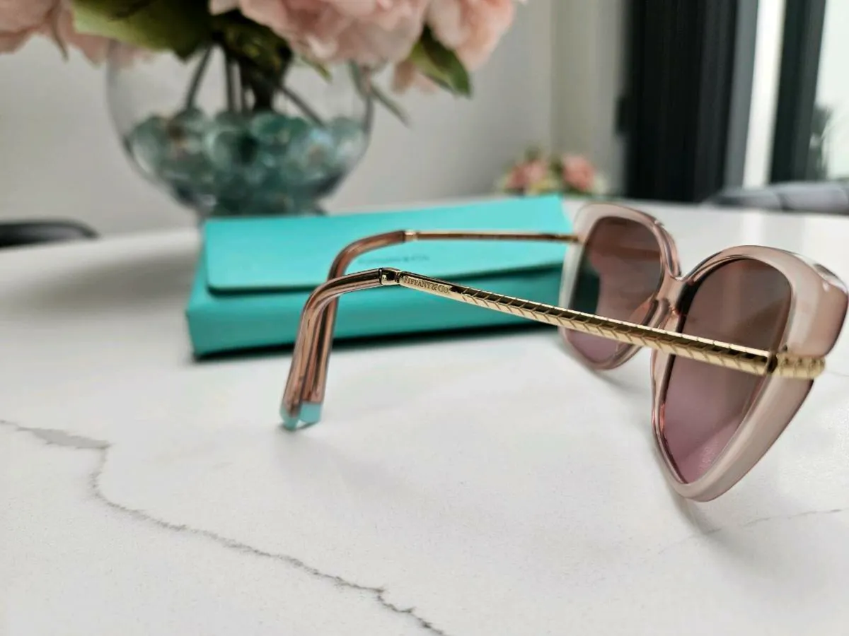 Tiffany &co sunglasses AUTHENTIC - Image 2