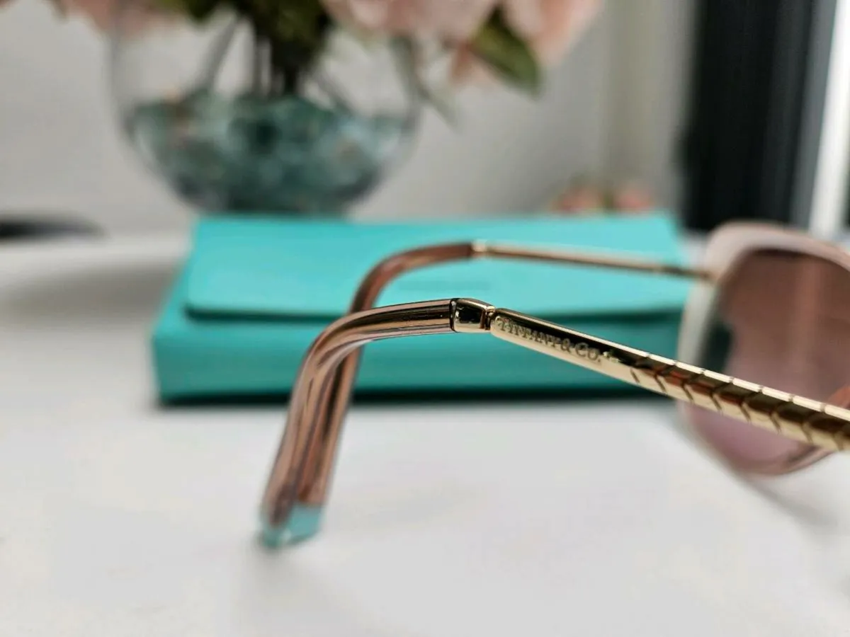 Tiffany &co sunglasses AUTHENTIC - Image 3