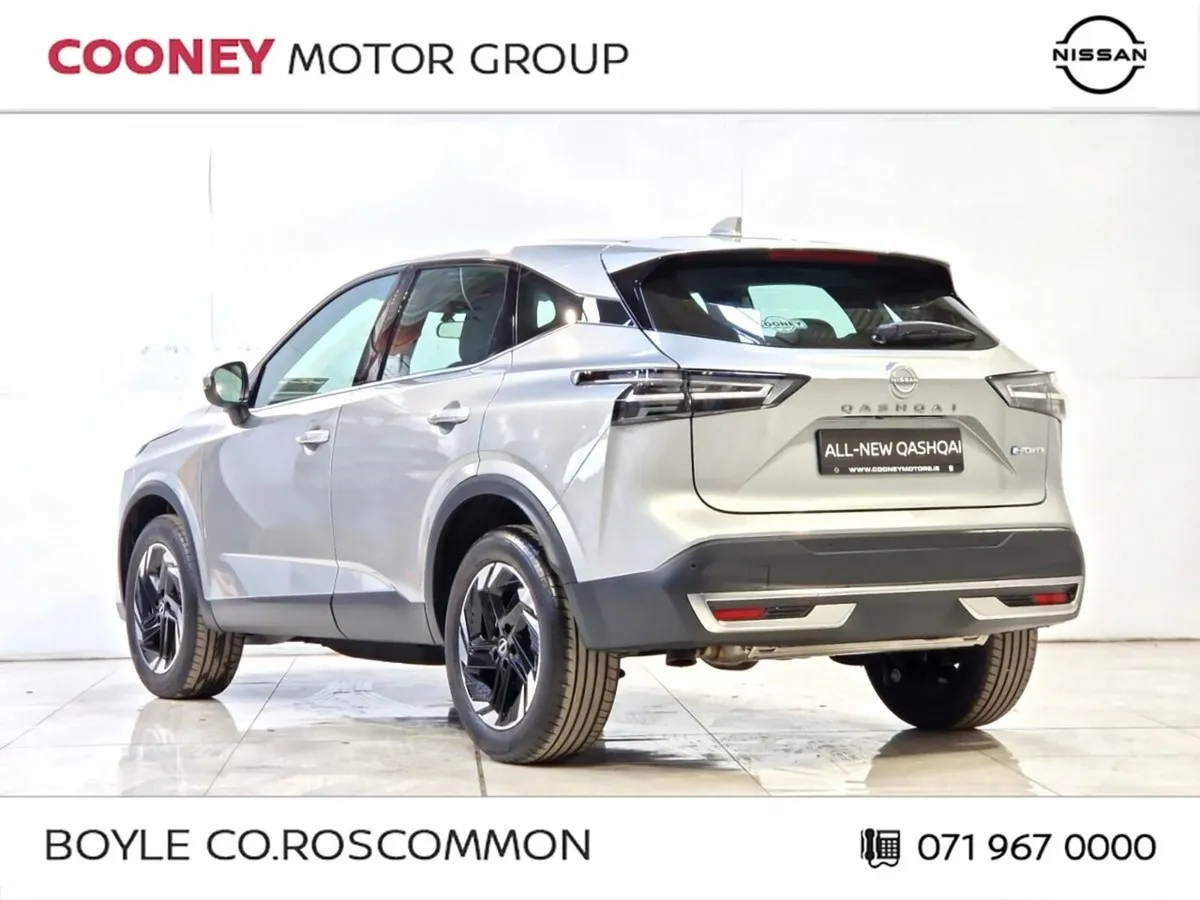 Nissan Qashqai ePOWER SV WITH COLD PACK - Image 3