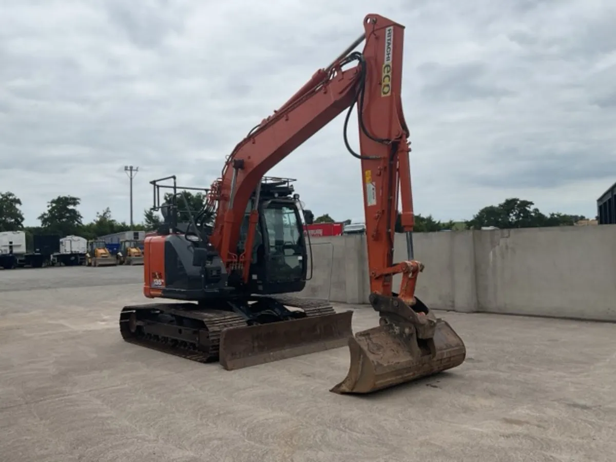 2020 Hitachi ZX135US-6-MN-BLX Tracked Excavator - Image 1
