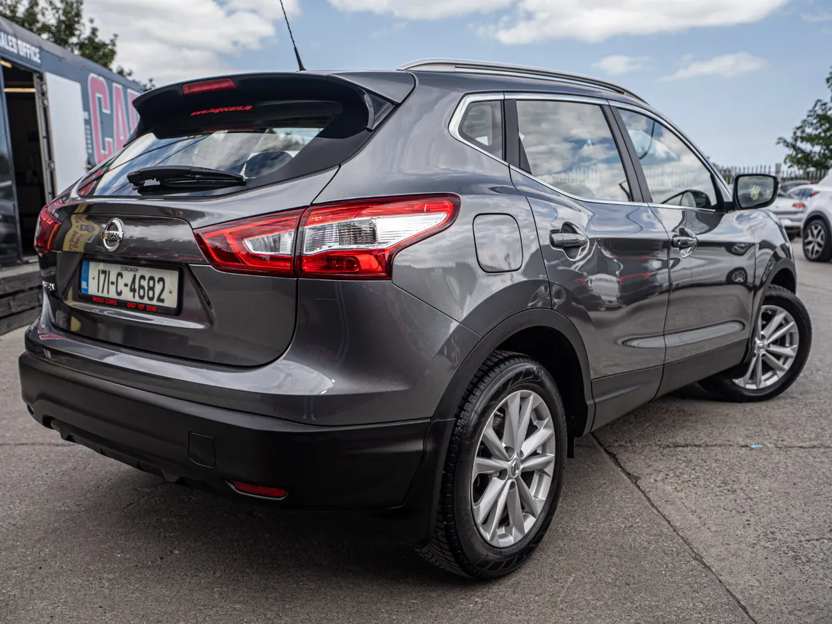 2017 Qashqai 1.5d/1 Owner/Irish/1yr warranty - Image 3