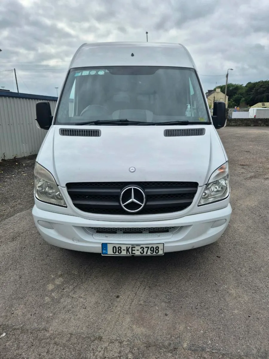 2008 18-seater sprinter for sale - Image 1