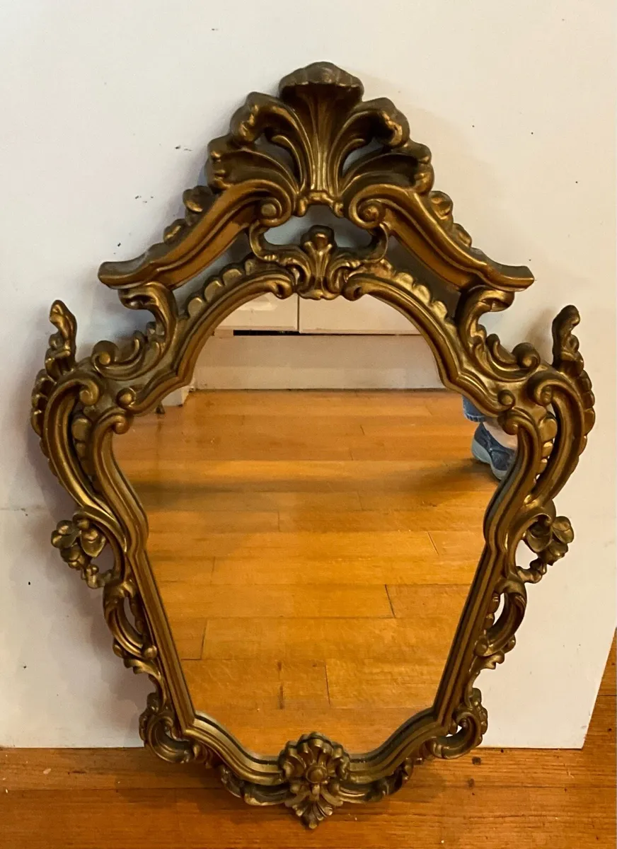 Vintage Italian Baroque Mirror in Gilted Resin - Image 1