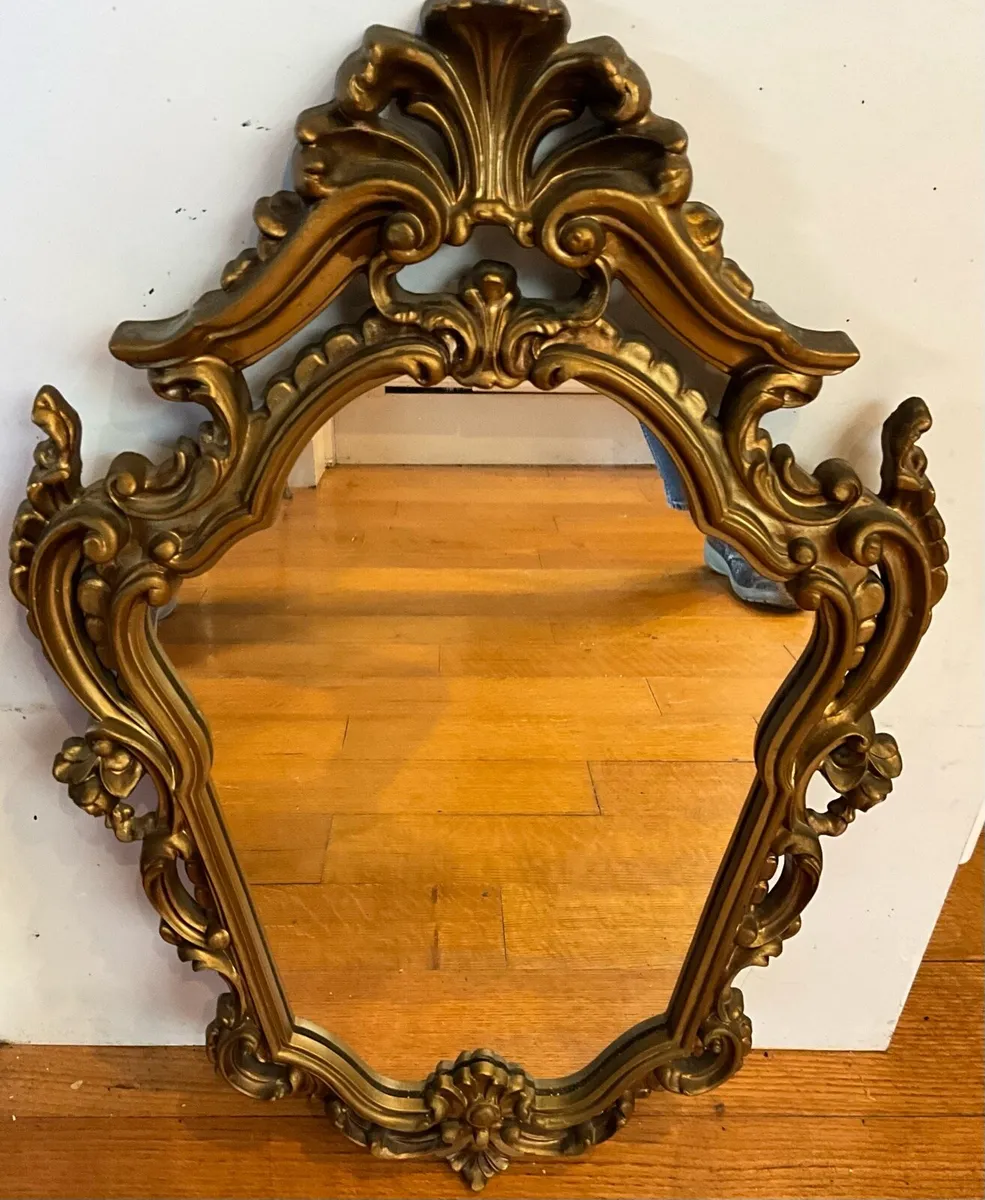 Vintage Italian Baroque Mirror in Gilted Resin - Image 3