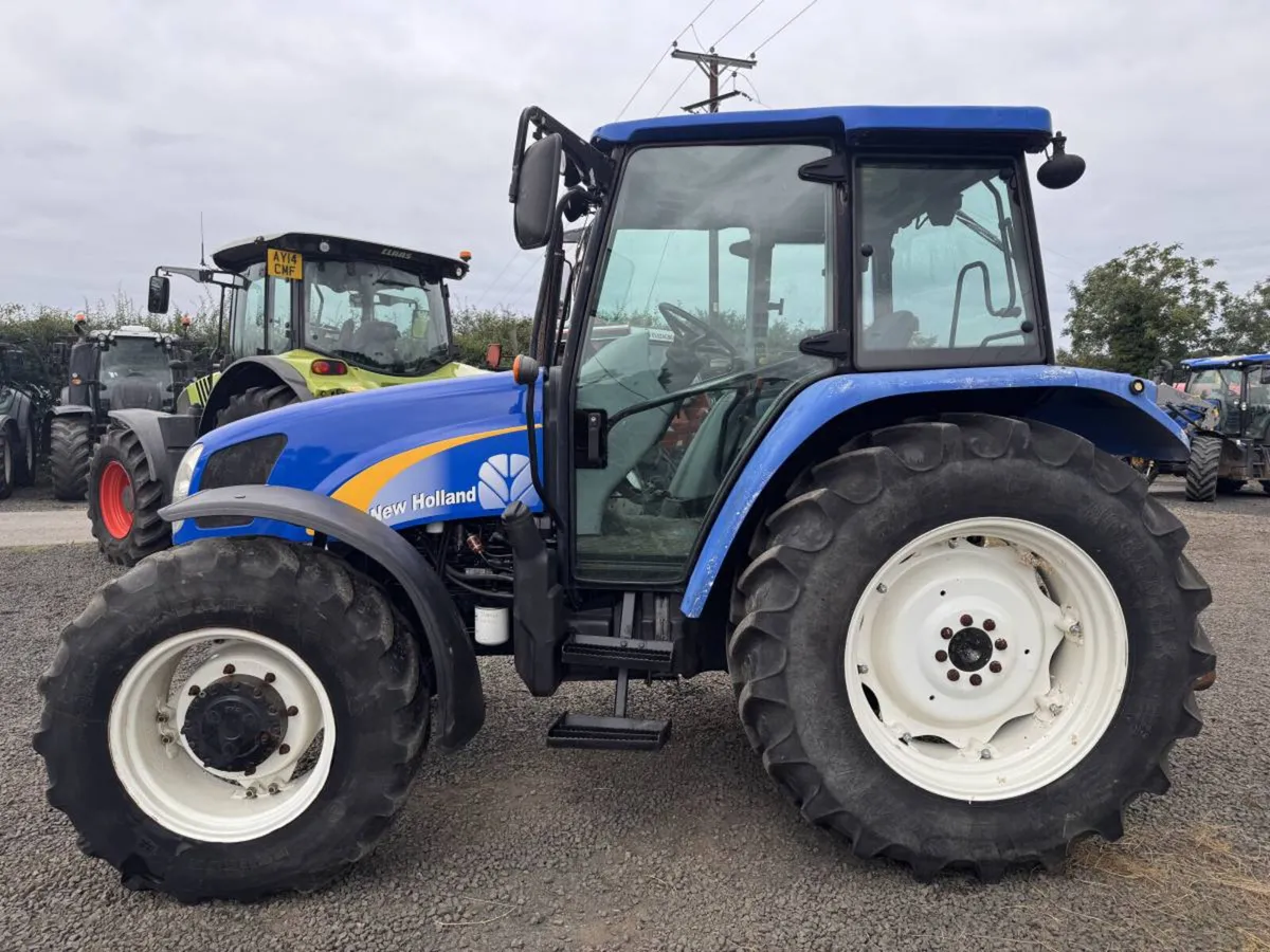 2009 New Holland T5050 - Image 2