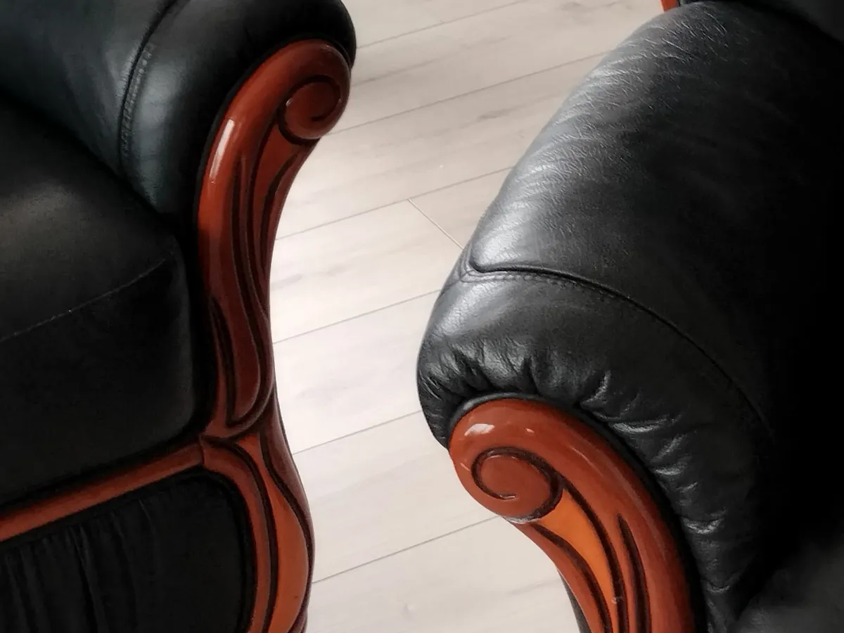 Suite of furniture - Image 2