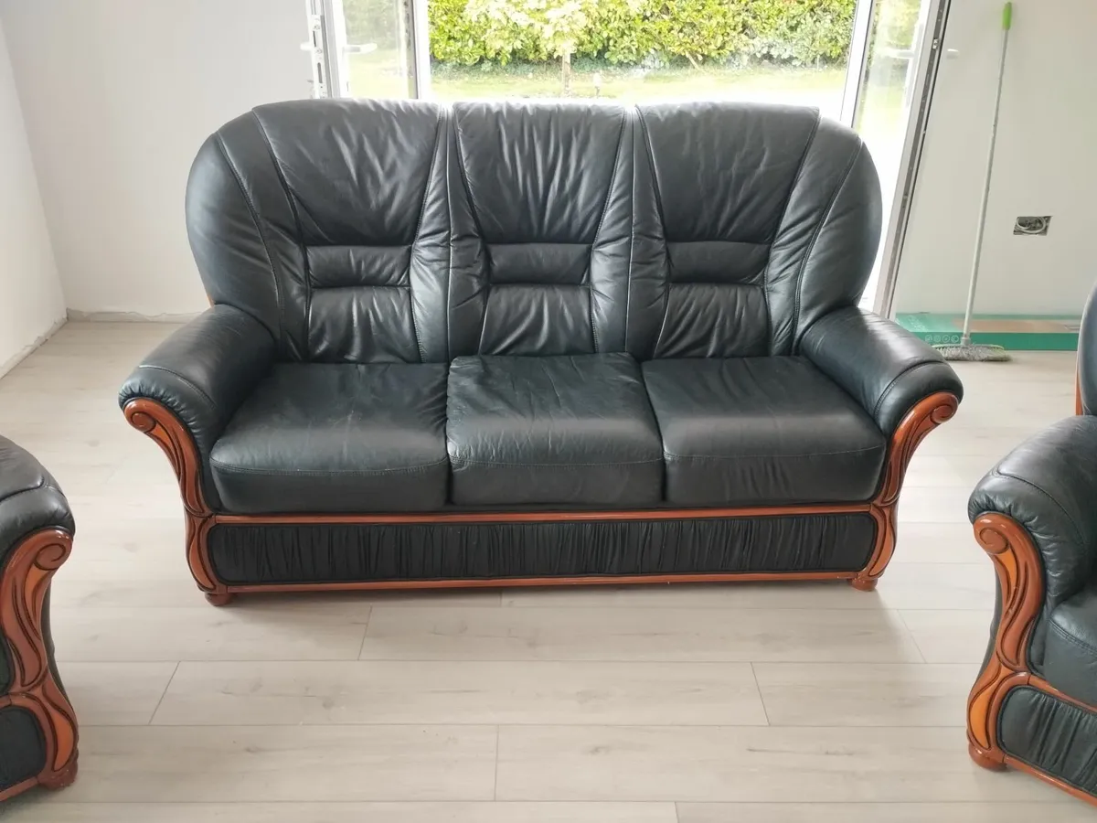 Suite of furniture - Image 3