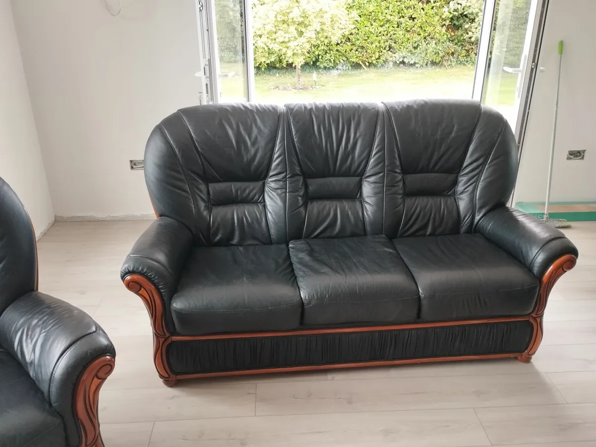 Suite of furniture - Image 4