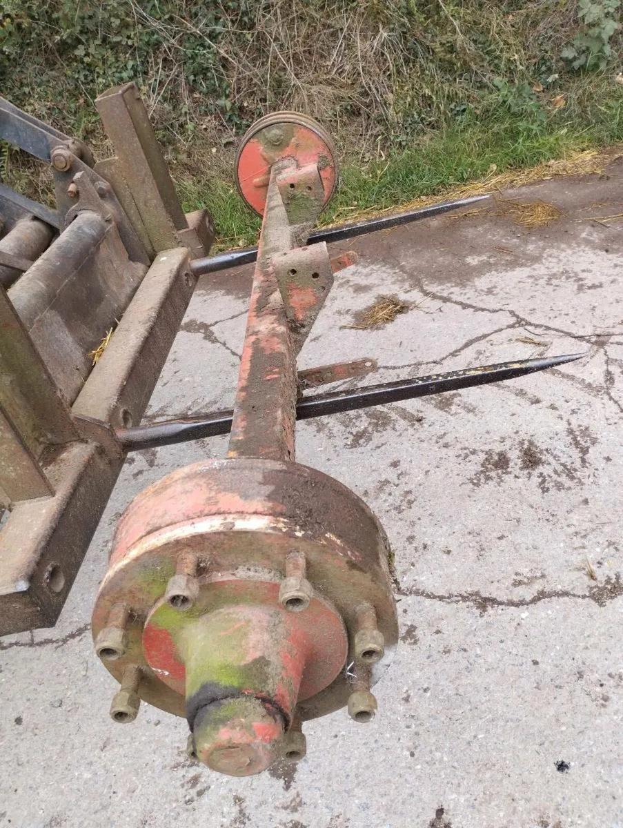Trailer axle - Image 1