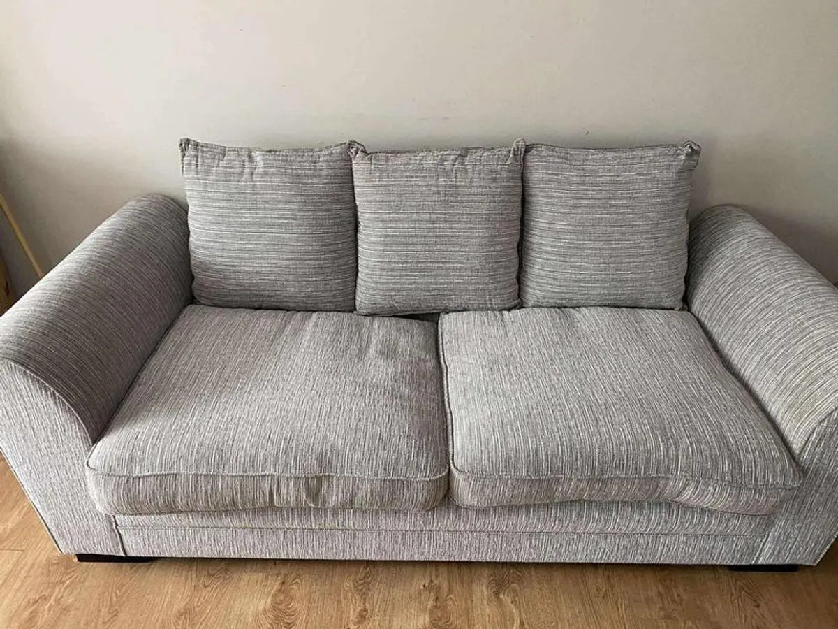 Dfs Brayton 3 Piece Suite - Image 3
