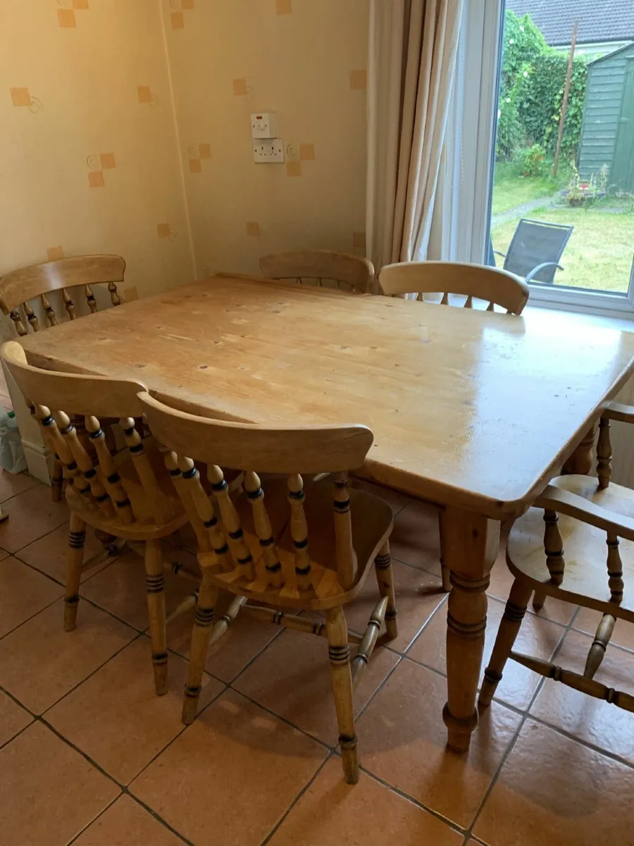 Kitchen Table - Image 1