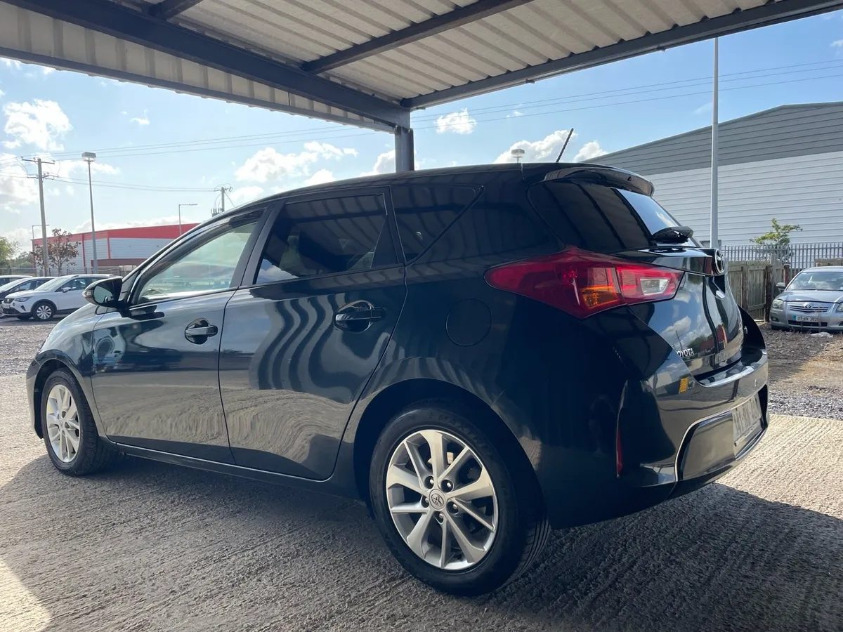 Toyota Auris 2014 1.4 D4D Aura (New NCT) - Image 2