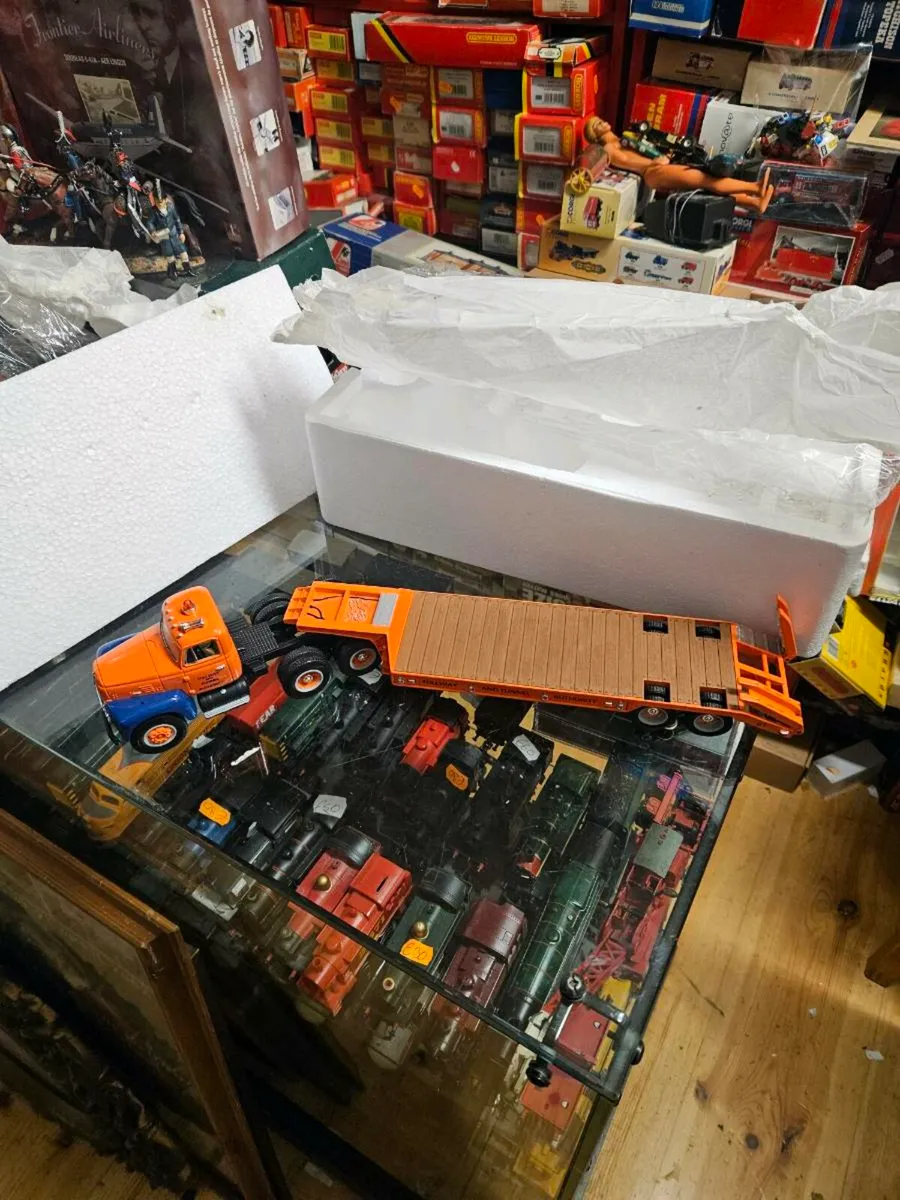 Corgi First Gear International Truck Low Loader 1: - Image 3