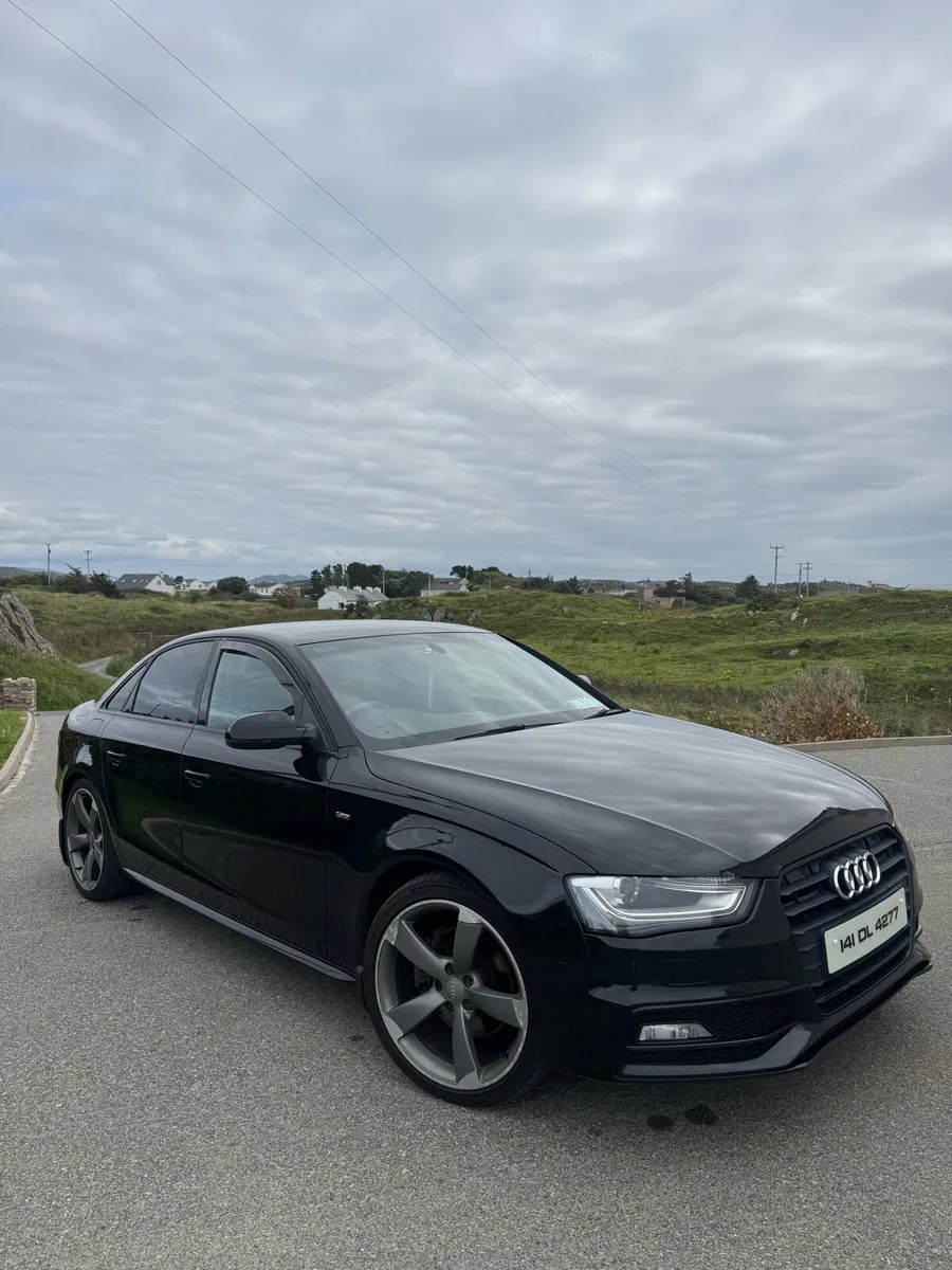 Audi a4 S line black edition - Image 4