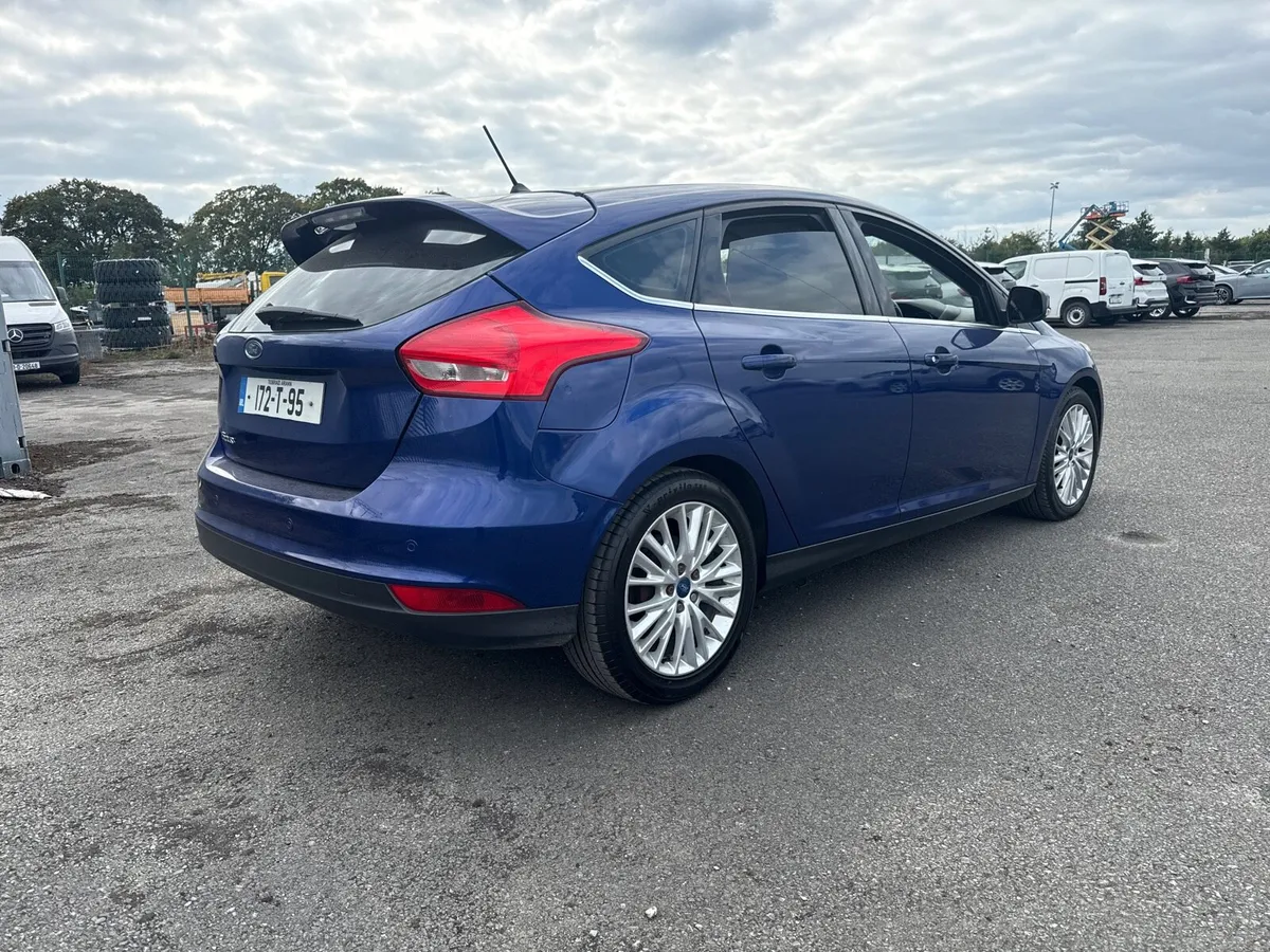 Ford focus diesel 5DR manual - Image 4