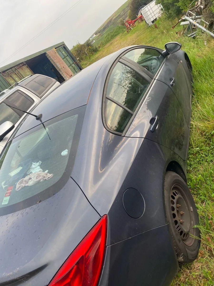 Car - Image 3