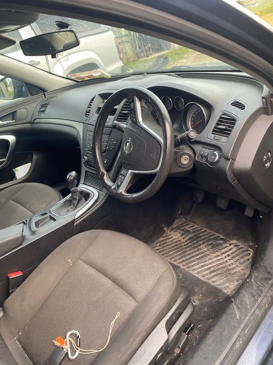 Car - Image 4