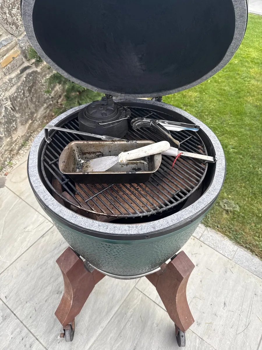 Big Green Egg BBQ - Image 3