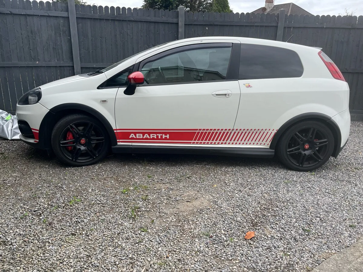 Fiat Punto Abarth - Image 3