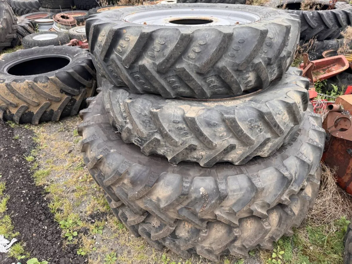 Row Crops Set 340 and 320 with Adjustable Rims - Image 1