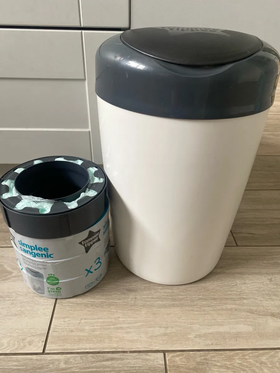 Tommee Tippee Simplee Sangenic Nappy Bin+refills - Image 4