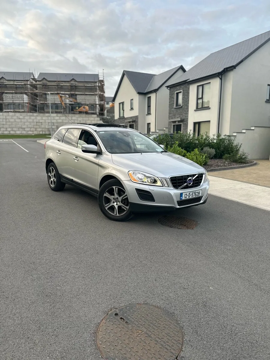 Volvo xc60 2012 - Image 1