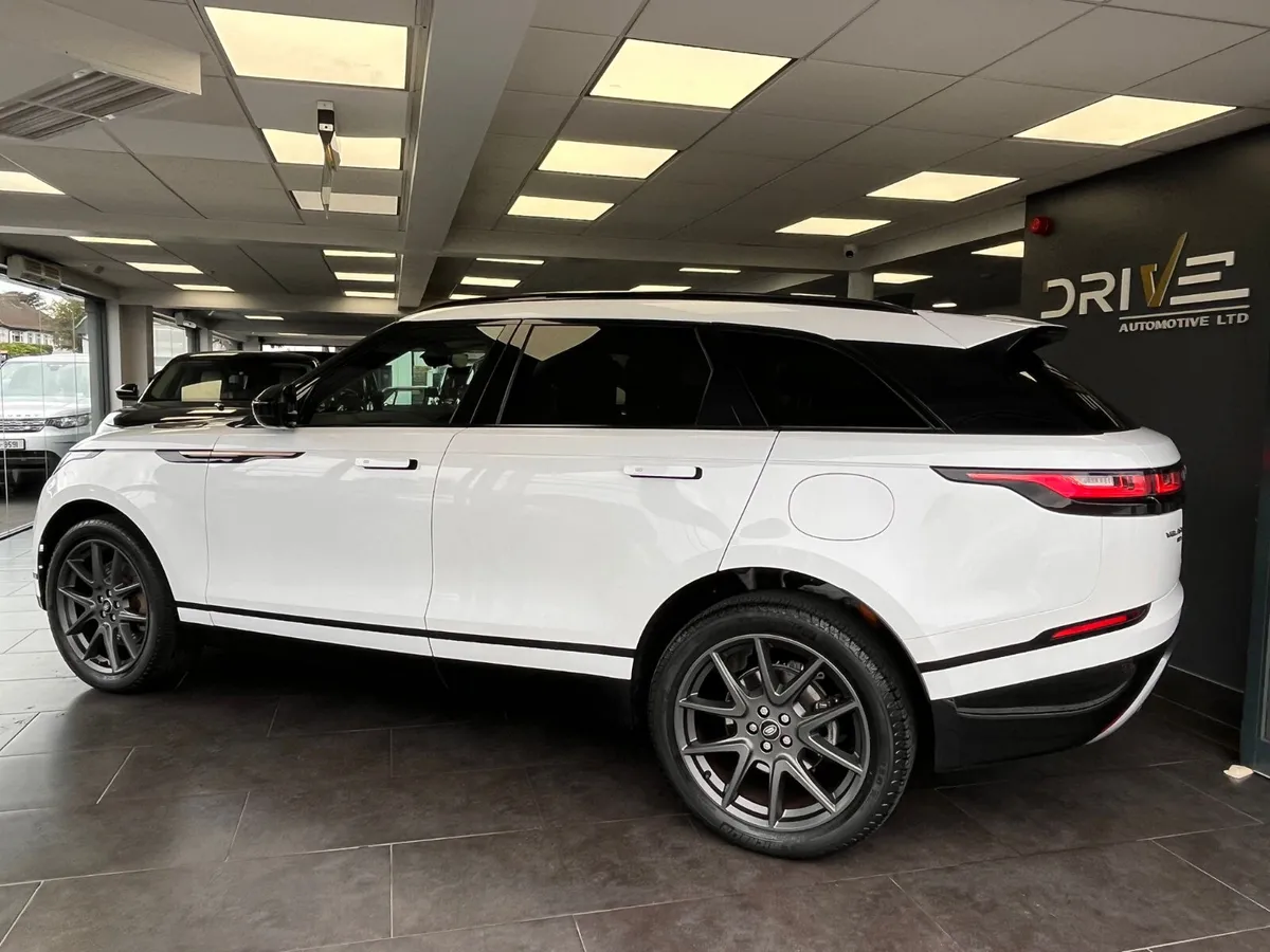 231d Range Rover Velar HSE 2.0 P400  Hybrid - Image 4