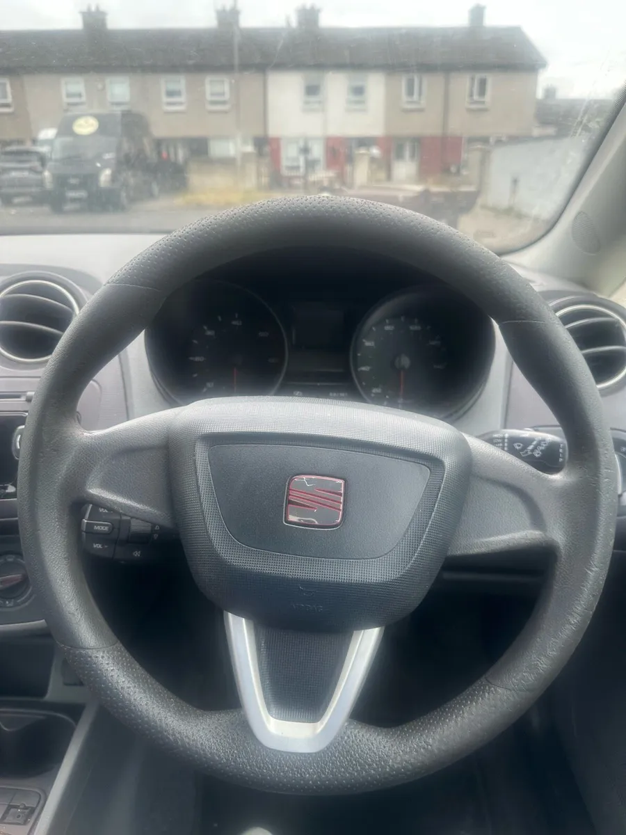 Seat Ibiza 2010 - Image 2