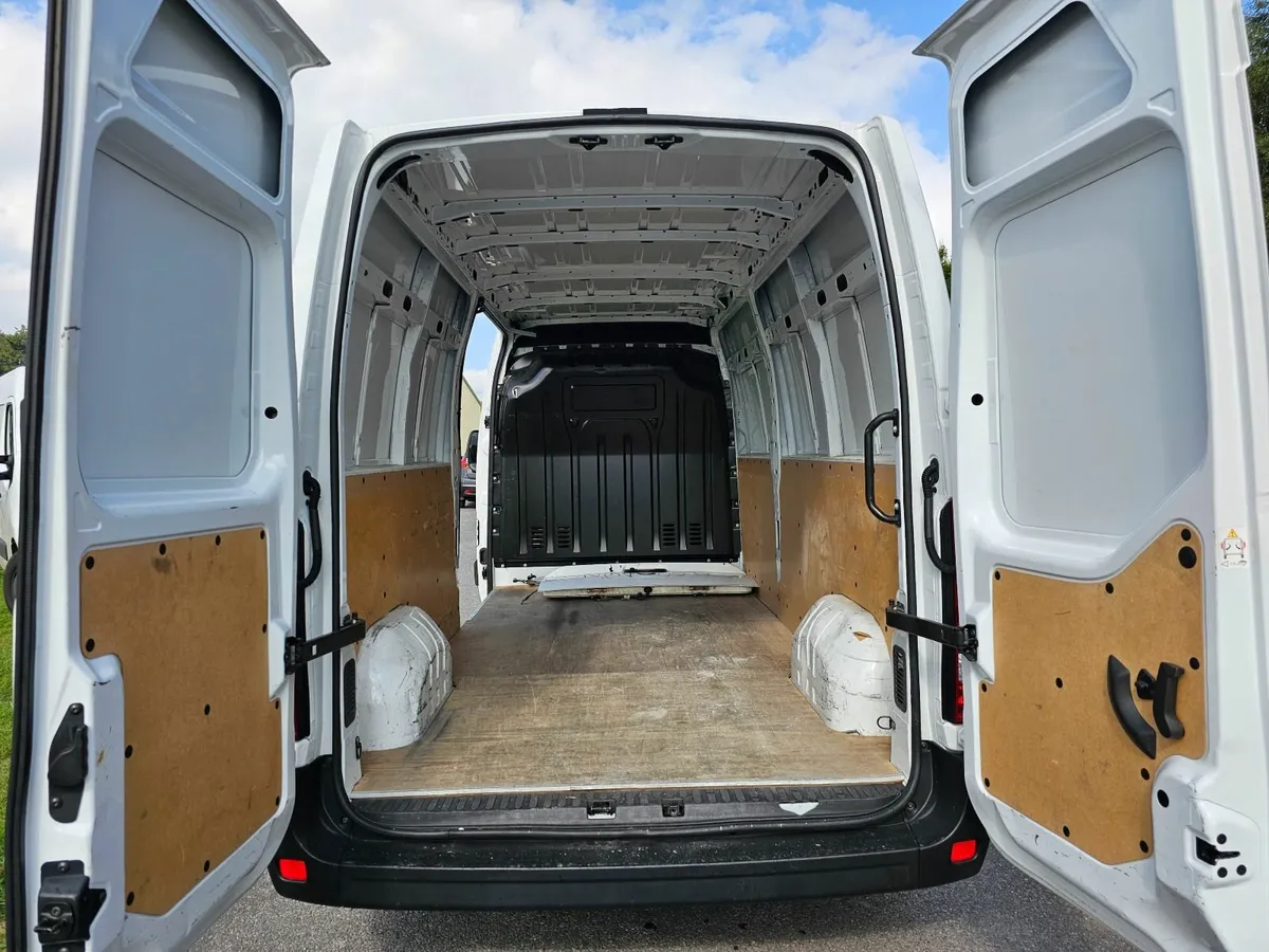 Renault Master 2023 - Image 3