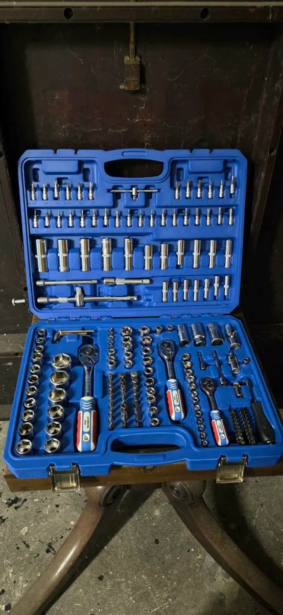 BIG BIG BIG SET OF socket brand new - Image 2