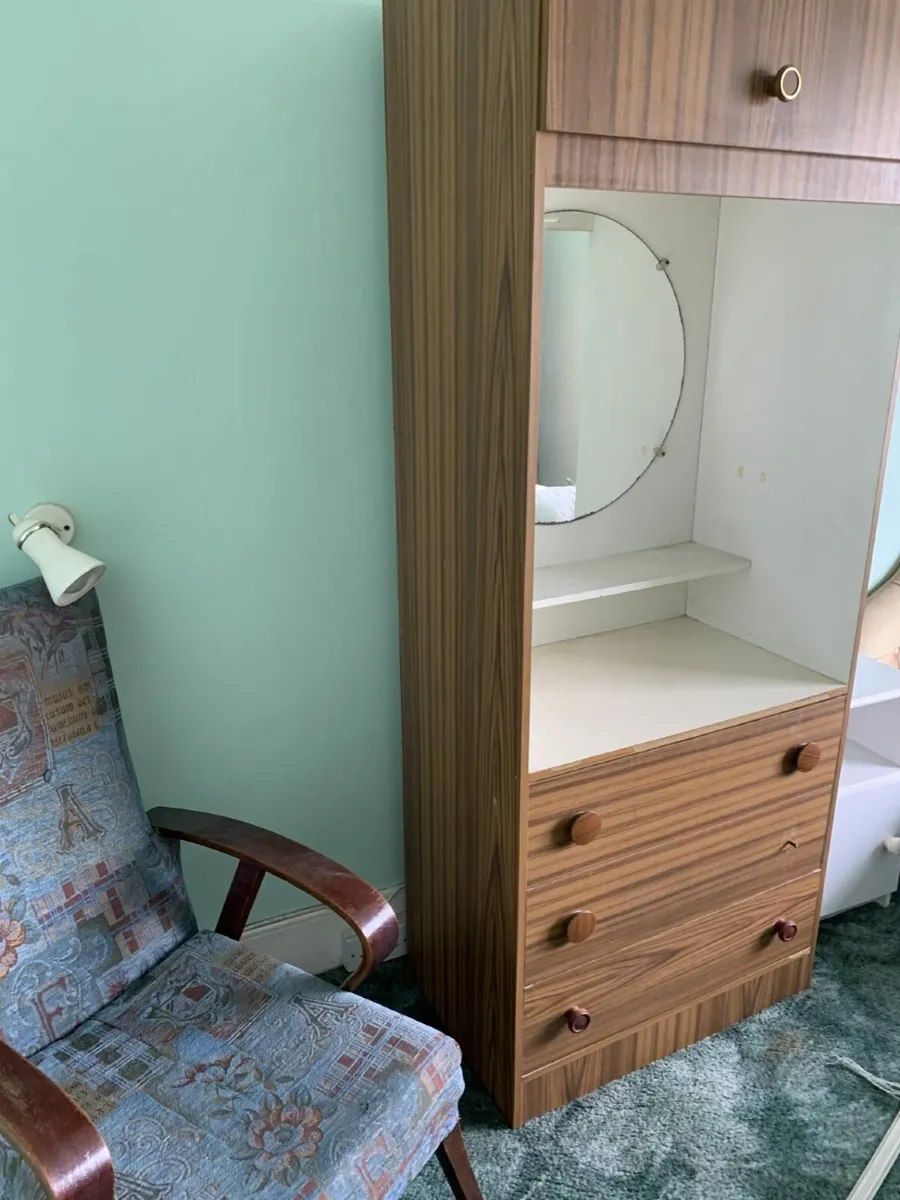 Bedroom - Image 2