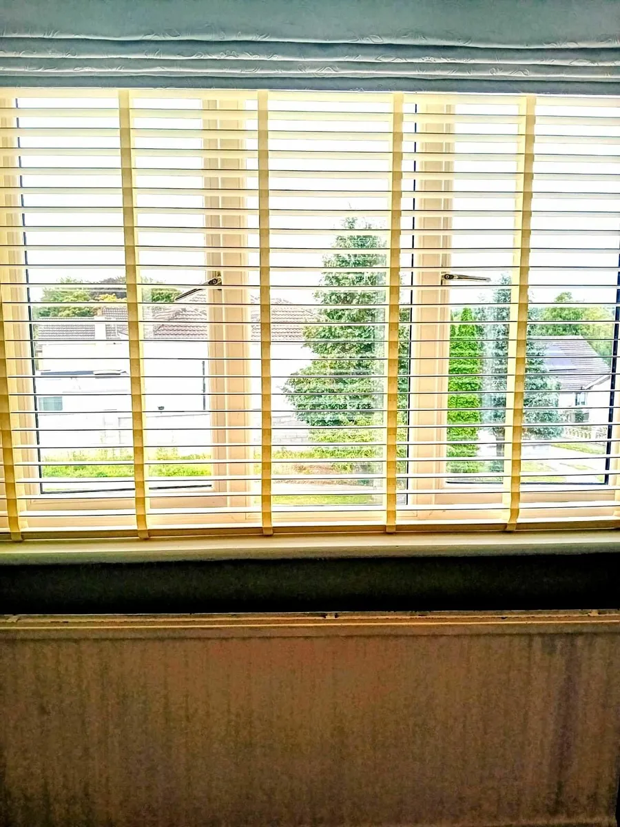 New Hillarys Cream Blinds – Cost €1,500, Sell €500 - Image 1