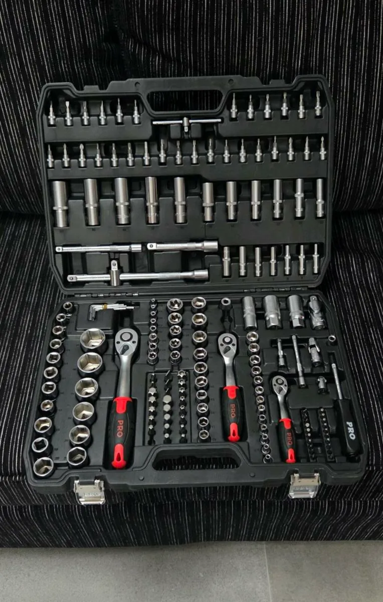 BIG BIG BIG SET OF socket - Image 1