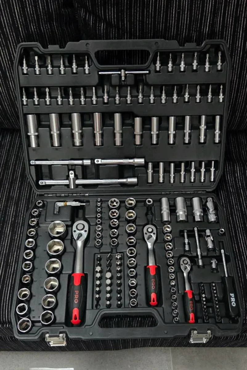 BIG BIG BIG SET OF socket - Image 3