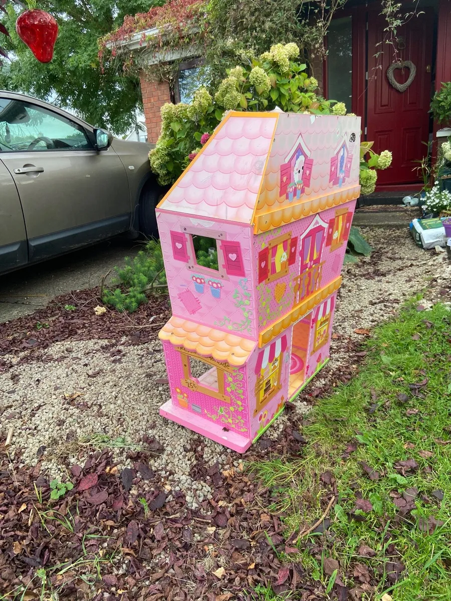 Large Dolls House - Image 2