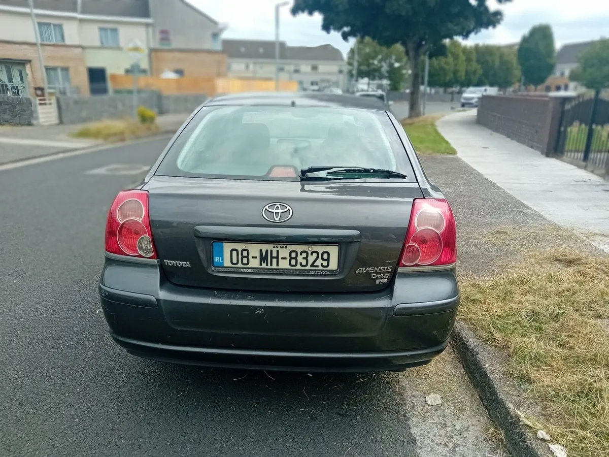Toyota Avensis - Image 2