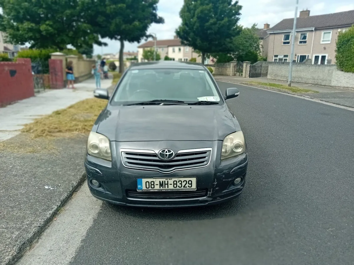 Toyota Avensis - Image 4