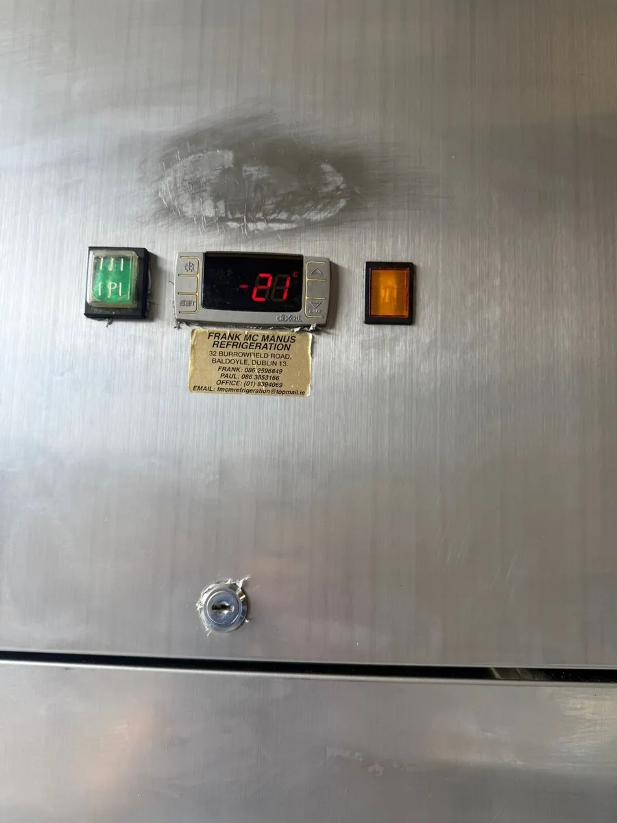 Upright Freezer single door - Image 4