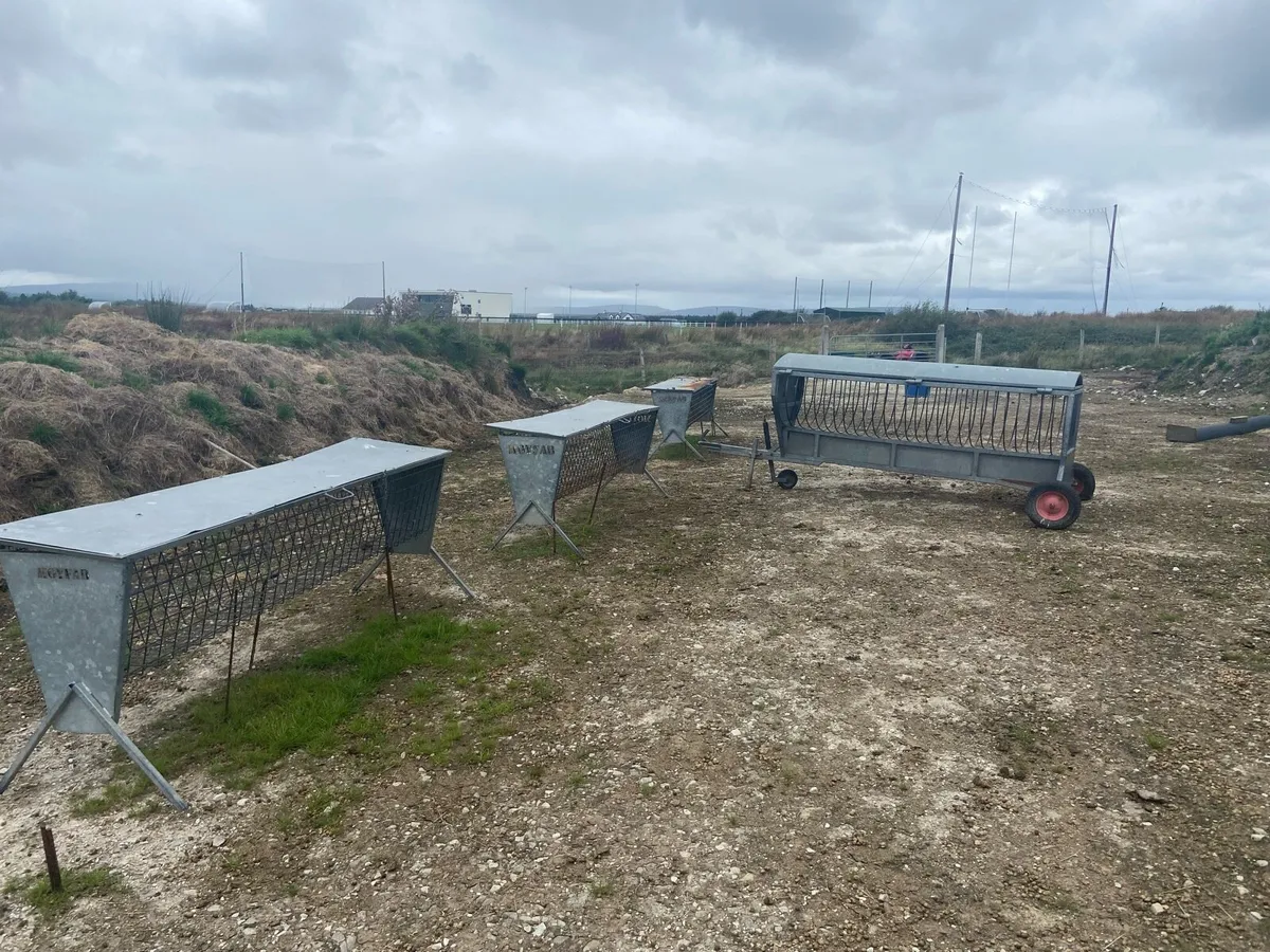 3 hay racks plus one for a quad