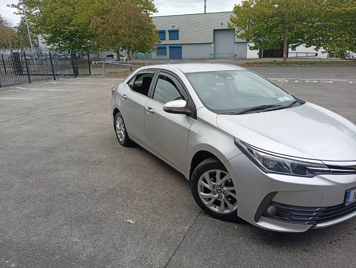 Toyota Corolla 2018 - Image 4